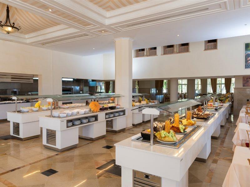 Hotel Iberostar Waves Averroes 4*